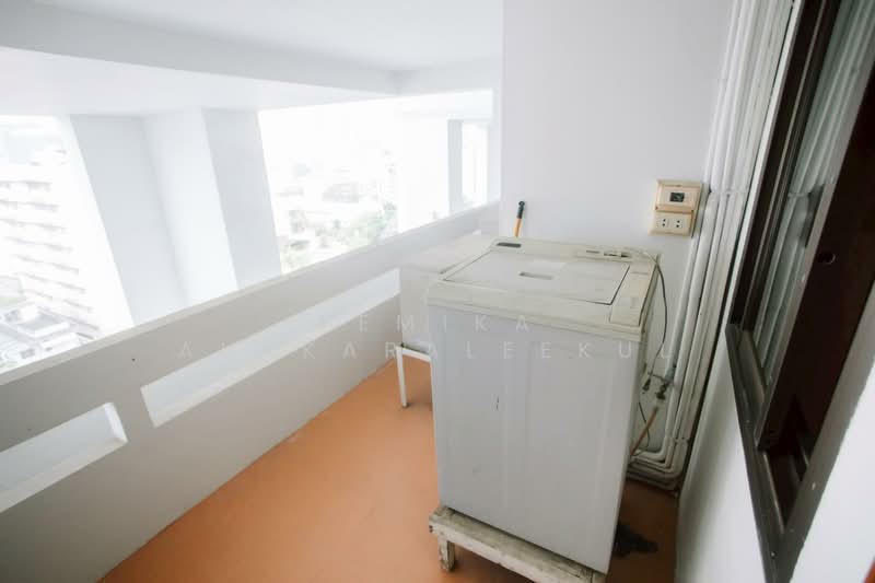 Crystal Garden Condominium : คริสตัล การ์เด้น, กรุงเทพ, 217 ถนนสุขุมวิท ซอย 4, คลองเตย, กรุงเทพ, 110 ตร.ม., คอนโด ขาย, โดย Pemika Aukkaraleekul, 500389392 - DDproperty.com