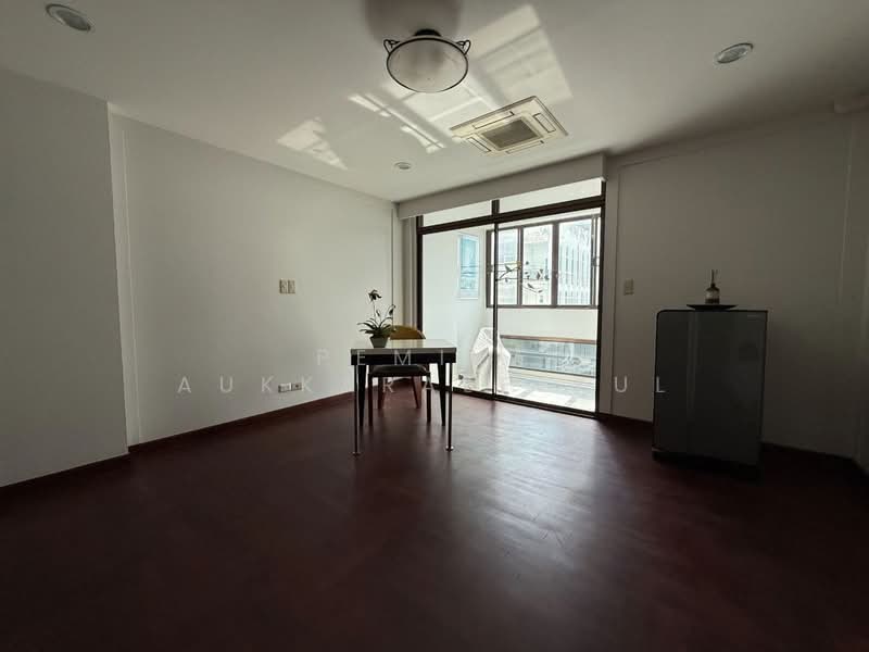 Benjasri Condominium : เบญจศรี คอนโดมิเนียม, กรุงเทพ, ถนนศรีอยุธยา, ทุ่งพญาไท, ราชเทวี, กรุงเทพ, 231 ตร.ม., คอนโด ขาย, โดย Pemika Aukkaraleekul, 500389410 - DDproperty.com