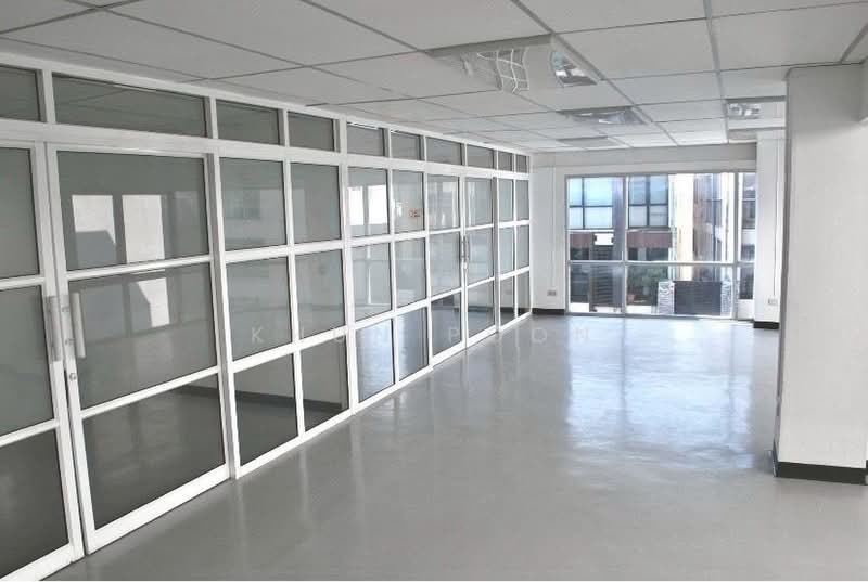 Office Space for Rent – Only 200 Meters from MRT Ratchada (SPSSR277), Bangkok, รัชดาภิเษก, Din Daeng, Bangkok, , 150 sqm, Office Space For Rent, by Khun Poon, 500389441 - DDproperty.com