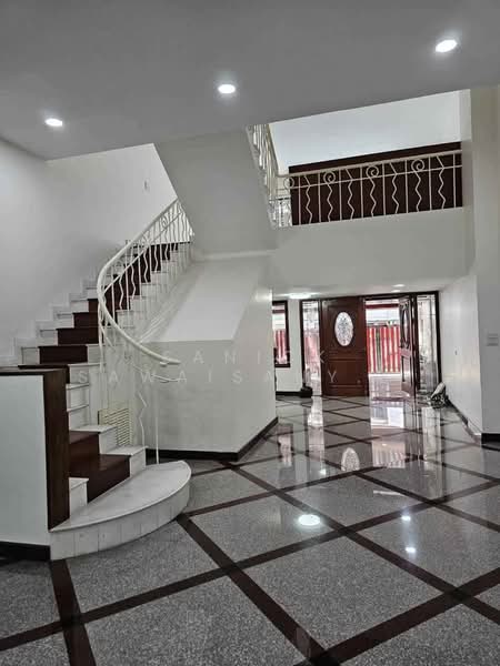 undefined, Bangkok, Bang Kae Nua, Bang Khae, Bangkok, 3 Bedrooms, 260 sqm, Townhouse For Sale, by Sanick Sawaisanyakorn, 500389472 - DDproperty.com