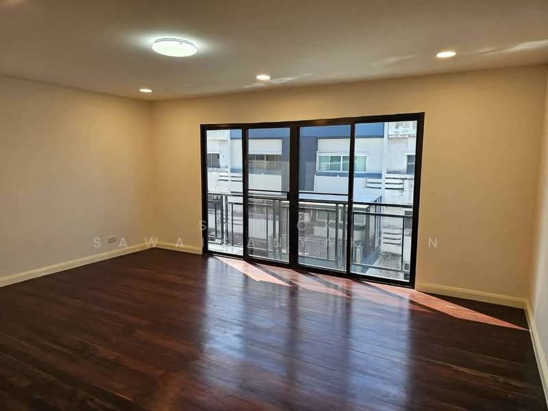 undefined, Bangkok, Bang Kae Nua, Bang Khae, Bangkok, 3 Bedrooms, 260 sqm, Townhouse For Sale, by Sanick Sawaisanyakorn, 500389472 - DDproperty.com