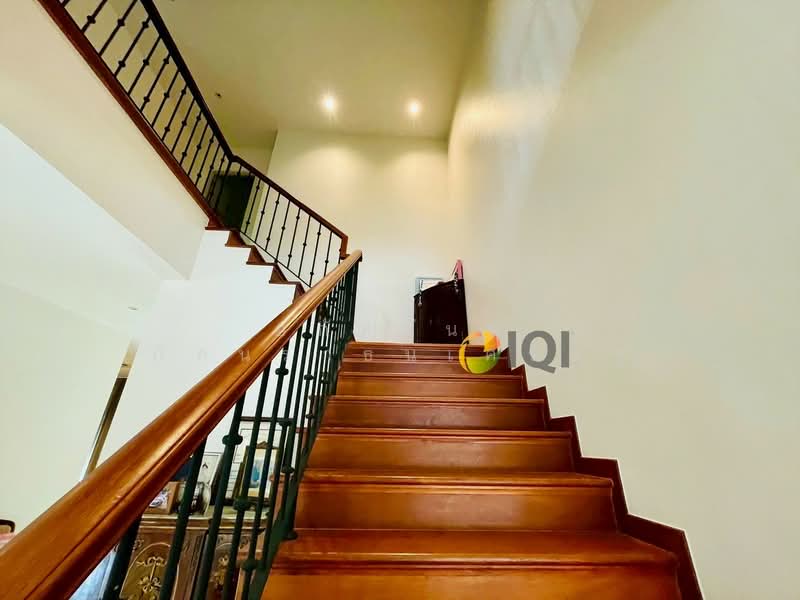 Chewawan Pinklao-Sathorn, Bangkok, Phutthamonthon Sai 1 Road, Bang Ra Mat, Taling Chan, Bangkok, 4 Bedrooms, 432 sqm, Single Detached House For Sale, by อภัสนันท์ ภัคนราธนเศรษฐ์, 500389585 - DDproperty.com