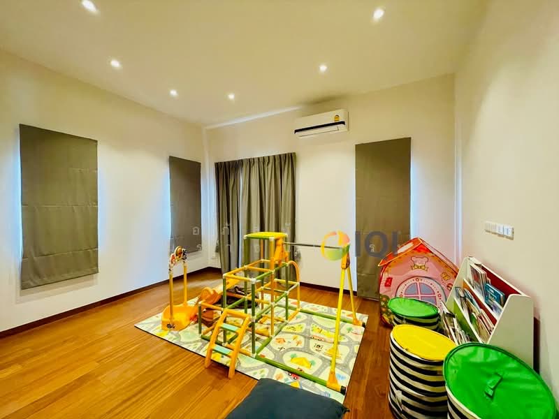 Chewawan Pinklao-Sathorn, Bangkok, Phutthamonthon Sai 1 Road, Bang Ra Mat, Taling Chan, Bangkok, 4 Bedrooms, 432 sqm, Single Detached House For Sale, by อภัสนันท์ ภัคนราธนเศรษฐ์, 500389585 - DDproperty.com