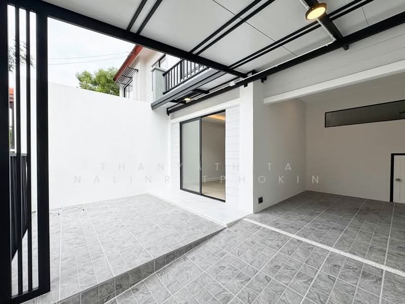 Baan Pruksa 61 Phetkasem 63, Bangkok, Petchkasem Road, Bang Kae Nua, Bang Khae, Bangkok, 3 Bedrooms, 96 sqm, Townhouse For Sale, by Thanyathita Nalinratphokin, 500389586 - DDproperty.com