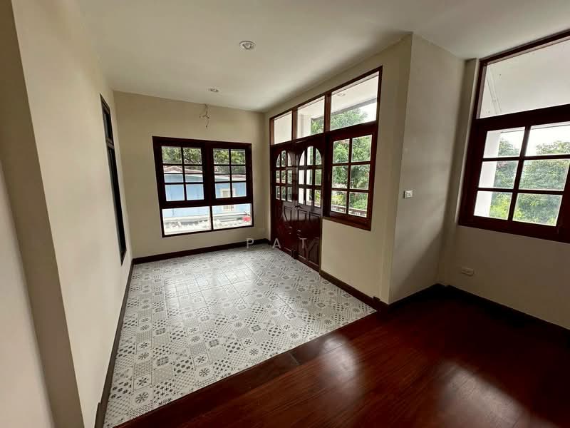 บ้านเดี่ยว ศรีนครินทร์, กรุงเทพ, ศรีนครืนทร์, หนองบอน, ประเวศ, กรุงเทพ, 200 ตร.ม., บ้านเดี่ยว ขาย, โดย Pat, 500389591 - DDproperty.com