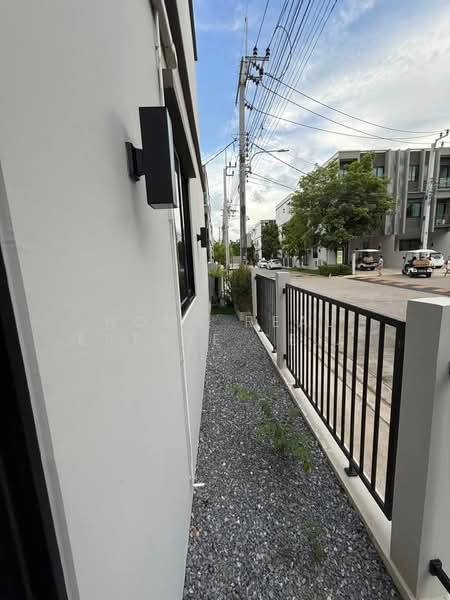 เดอะ เมิร์ธ ไลท์ ราชพฤกษ์-พระราม 5 (The Mirth Lite Rachaphruek-Rama 5), นนทบุรี, Soi Watjumpa, บางขุนกอง, บางกรวย, นนทบุรี, 177 ตร.ม., ทาวน์เฮ้าส์ ขาย, โดย HOME Real Estate Service, 500389623 - DDproperty.com