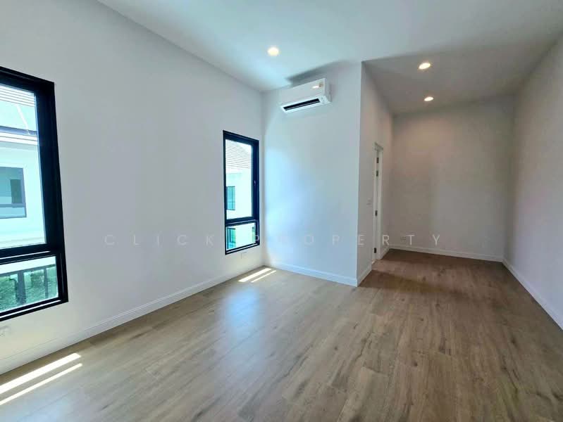 Narinsiri Krungthep Kreetha, Bangkok, Saphan Sung, Bangkok, 5 Bedrooms, 530 sqm, Single Detached House For Sale, by Click property, 500389661 - DDproperty.com