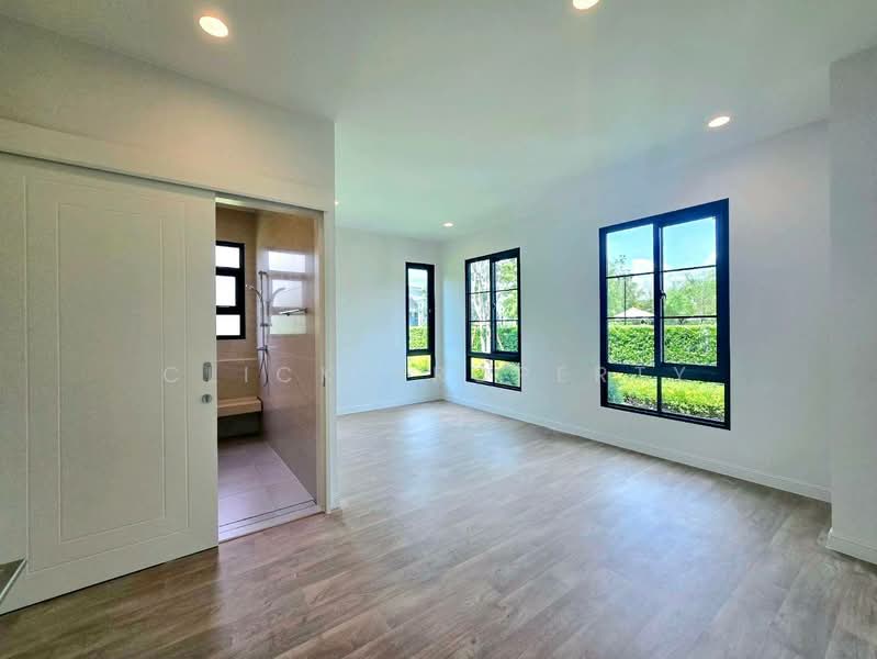 Narinsiri Krungthep Kreetha, Bangkok, Saphan Sung, Bangkok, 5 Bedrooms, 530 sqm, Single Detached House For Sale, by Click property, 500389661 - DDproperty.com