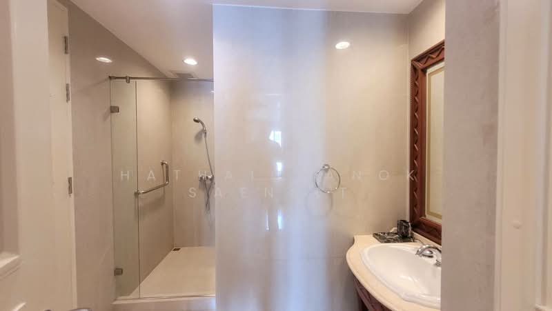 The Bangkok Sukhumvit 43, Bangkok, Soi Sukhumvit 43, Khlong Tan Nua, Watthana, Bangkok, 2 Bedrooms, 115 sqm, Condo For Rent, by Hathaichanok Saenset, 500389671 - DDproperty.com