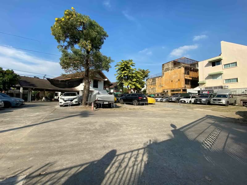 ขาย ที่ดิน 545 ตรว เอกมัย 22 พร้อมบ้าน ใกล้ แอร์ลิงค์ คลองตัน เหมาะทำบ้านพักอาศัย, กรุงเทพ, คลองตันเหนือ, วัฒนา, กรุงเทพ, 2,180 ตร.ม., ที่ดิน ขาย, โดย ERA Thailand, 500389686 - DDproperty.com
