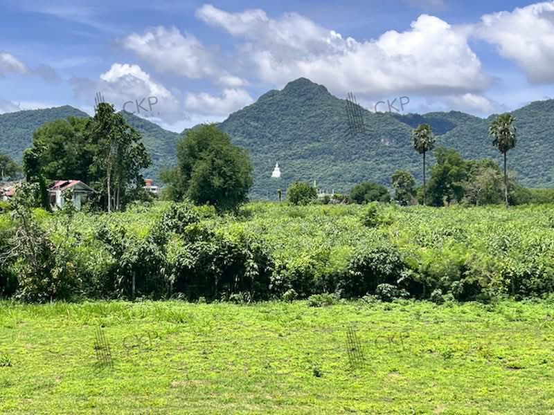 For sale: Holiday home with land, including two additional guesthouses. Conveniently located near Mi, Nakhon Ratchasima, Klang Dong, Pak Chong, Nakhon Ratchasima, 4 Bedrooms, 100 sqm, Single Detached House For Sale, by Thidarat Chaijumroonpun, 500389715 - DDproperty.com