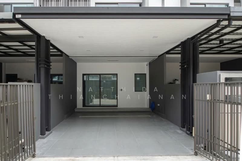 Landmark Ekamai-Ramindra, Bangkok, Sukhonthasawat Road, Lat Phrao, Bangkok, 3 Bedrooms, 168 sqm, Townhouse For Rent, by Natthida Thianchaianan, 500389717 - DDproperty.com