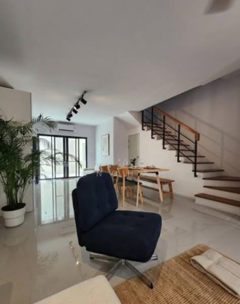 Areeya Mandarina Sukhumvit 77, Bangkok, Sukhumvit 77 Road (On Nut), Suan Luang, Bangkok, 4 Bedrooms, 240 sqm, Townhouse For Rent, by Natthida Thianchaianan, 500389736 - DDproperty.com