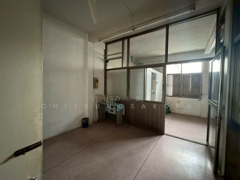 Commercial Building for Rent – Wongwian 22 / Yaowarat, Bangkok, Pom Prap, Pom Prap Sattru Phai, Bangkok, , 500 sqm, Shophouse For Rent, by Pudis Chitrungsakorn, 500389746 - DDproperty.com