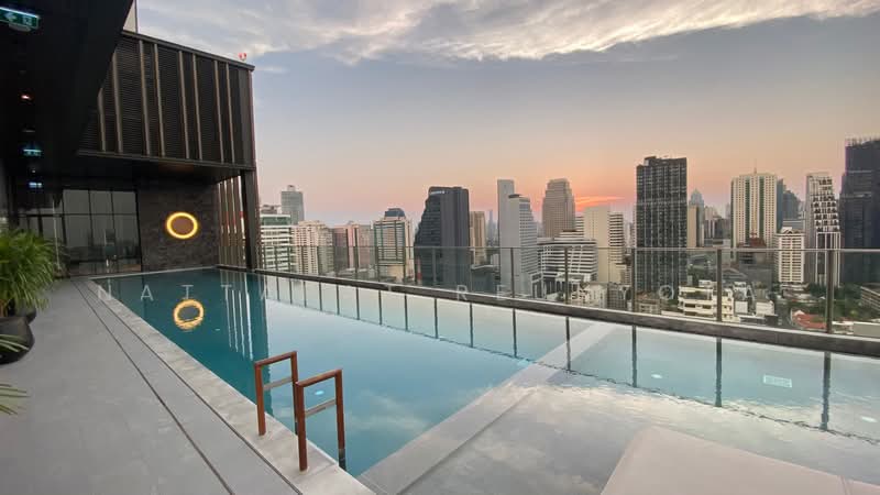 Noble Around Sukhumvit 33, Bangkok, 17 Soi Sukhumvit 33, Khlong Tan Nua, Watthana, Bangkok, 1 Bedroom, 27 sqm, Condo For Sale, by Nattapat Reunyota, 500389808 - DDproperty.com