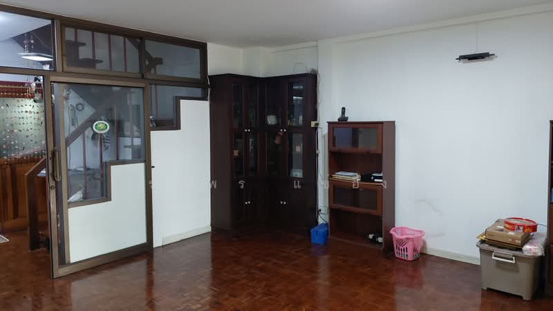 Baan Por Thana Niwet Village, Bangkok, Lat Yao, Chatuchak, Bangkok, 6 Bedrooms, 280 sqm, Semi-Detached House (Twin House) For Sale, by รพีพร แซ่อึ้ง, 500389923 - DDproperty.com