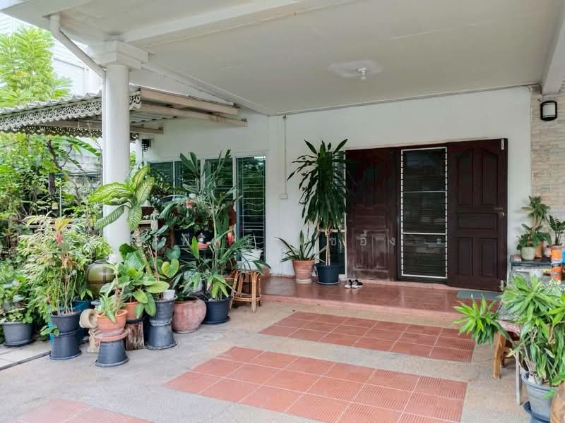 Baan Por Thana Niwet Village : หมู่บ้าน ป. ธนานิเวศน์, กรุงเทพ, ลาดยาว, จตุจักร, กรุงเทพ, 280 ตร.ม., บ้านแฝด ขาย, โดย รพีพร แซ่อึ้ง, 500389923 - DDproperty.com