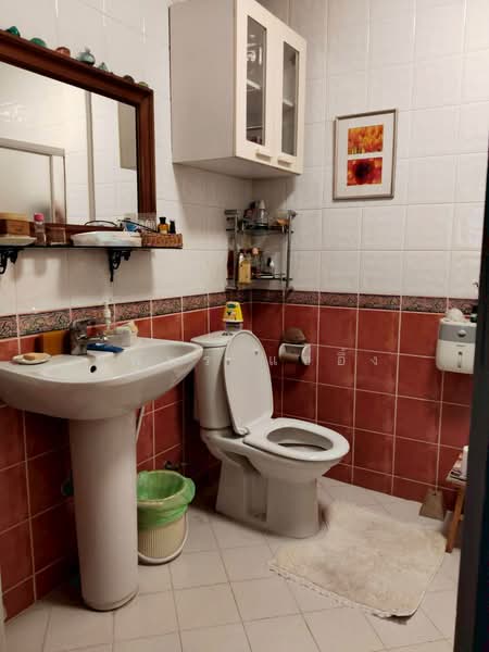 Baan Por Thana Niwet Village, Bangkok, Lat Yao, Chatuchak, Bangkok, 6 Bedrooms, 280 sqm, Semi-Detached House (Twin House) For Sale, by รพีพร แซ่อึ้ง, 500389923 - DDproperty.com