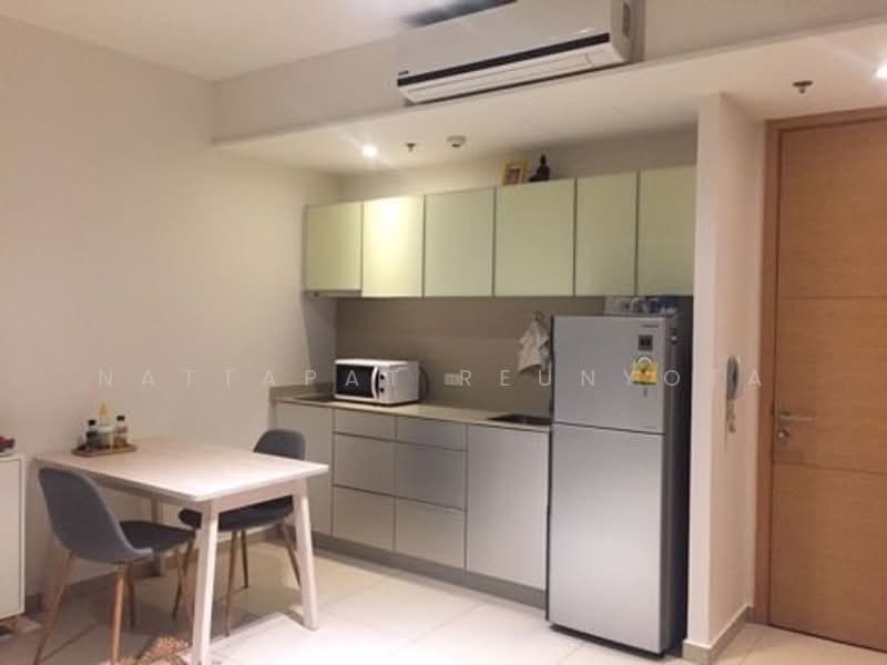 The Lofts Ekkamai, Bangkok, 1415 Sukhumvit Road, Phra Kanong Nua, Watthana, Bangkok, 1 Bedroom, 45 sqm, Condo For Sale, by Nattapat Reunyota, 500389924 - DDproperty.com