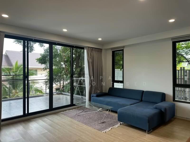 5-BR House, Bangkok, Khlong Toei, Bangkok, 5 Bedrooms, 700 sqm, Single Detached House For Sale, by Tanapat Sakonsontised, 500389939 - DDproperty.com