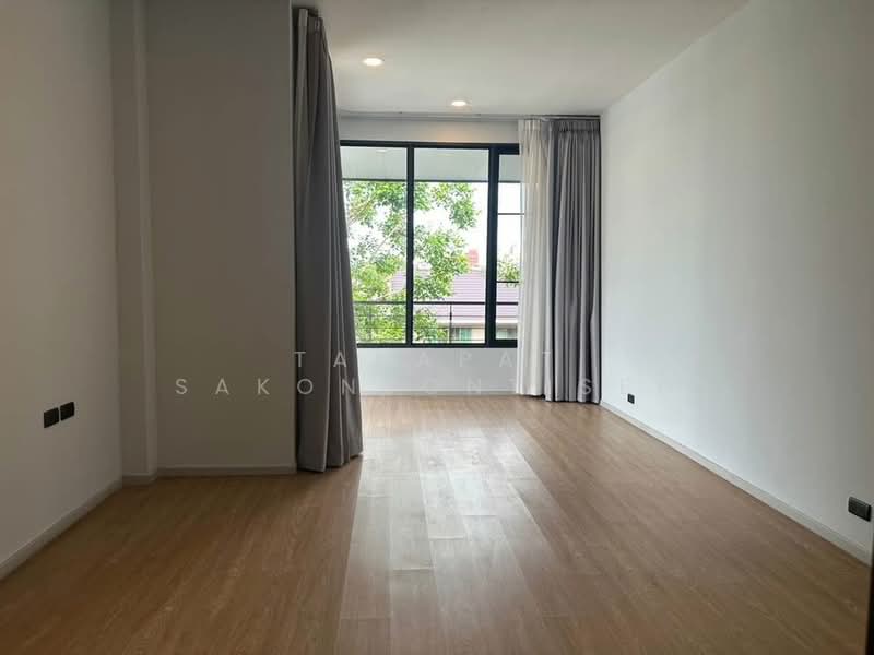บ้าน 5-ห้องนอน, กรุงเทพ, คลองเตย, กรุงเทพ, 700 ตร.ม., บ้านเดี่ยว ขาย, โดย Tanapat Sakonsontised, 500389939 - DDproperty.com