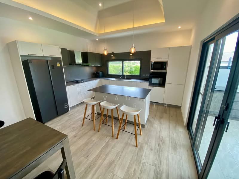 Mali Lotus Villas, Prachuap Khiri Khan, Thap Tai, Hua Hin, Prachuap Khiri Khan, 3 Bedrooms, 192 sqm, Single Detached House For Sale, by Pavadee Boonyarith, 500389942 - DDproperty.com