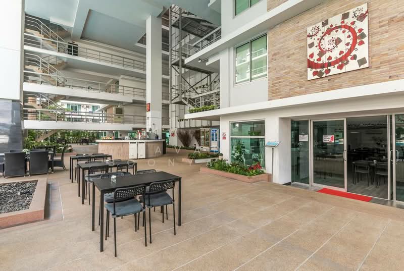 The Waterford Sukhumvit 50, Bangkok, 890 Soi Sukhumvit 50, Phra Kanong, Khlong Toei, Bangkok, 1 Bedroom, 50 sqm, Condo For Sale, by Pavadee Boonyarith, 500389946 - DDproperty.com