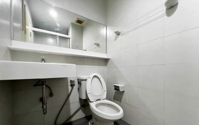 Aspire Sukhumvit-Rama 4, Bangkok, 4404 Rama 4 Road, Phra Kanong, Khlong Toei, Bangkok, 1 Bedroom, 28 sqm, Condo For Rent, by Tanapat Sakonsontised, 500389952 - DDproperty.com
