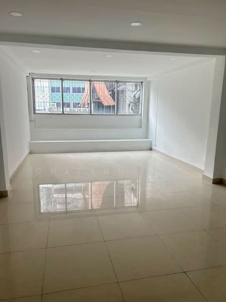 5-Storeys Commercial Building for Rent – Phetchaburi / Asoke, Bangkok, Bang Kapi, Huai Khwang, Bangkok, , 250 sqm, Shophouse For Rent, by Pudis Chitrungsakorn, 500390009 - DDproperty.com