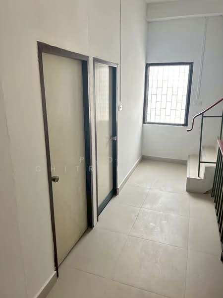 5-Storeys Commercial Building for Rent – Phetchaburi / Asoke, Bangkok, Bang Kapi, Huai Khwang, Bangkok, , 250 sqm, Shophouse For Rent, by Pudis Chitrungsakorn, 500390009 - DDproperty.com