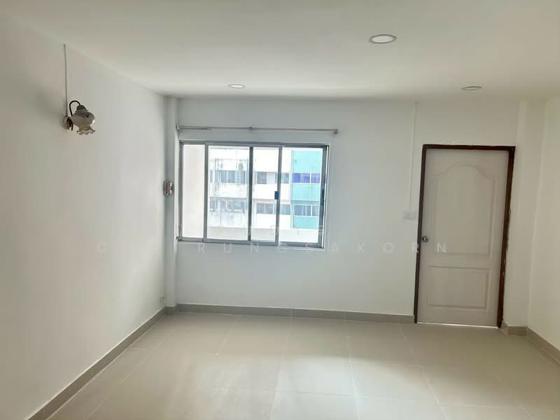 5-Storeys Commercial Building for Rent – Phetchaburi / Asoke, Bangkok, Bang Kapi, Huai Khwang, Bangkok, , 250 sqm, Shophouse For Rent, by Pudis Chitrungsakorn, 500390009 - DDproperty.com