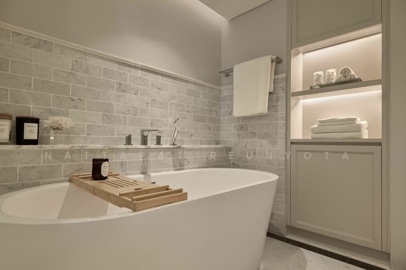 Canvas 39 The Residence, Bangkok, 116 Soi Phromchit, Sukhumvit Road, Khlong Tan Nua, Watthana, Bangkok, 3 Bedrooms, 235 sqm, Condo For Sale, by Nattapat Reunyota, 500390015 - DDproperty.com