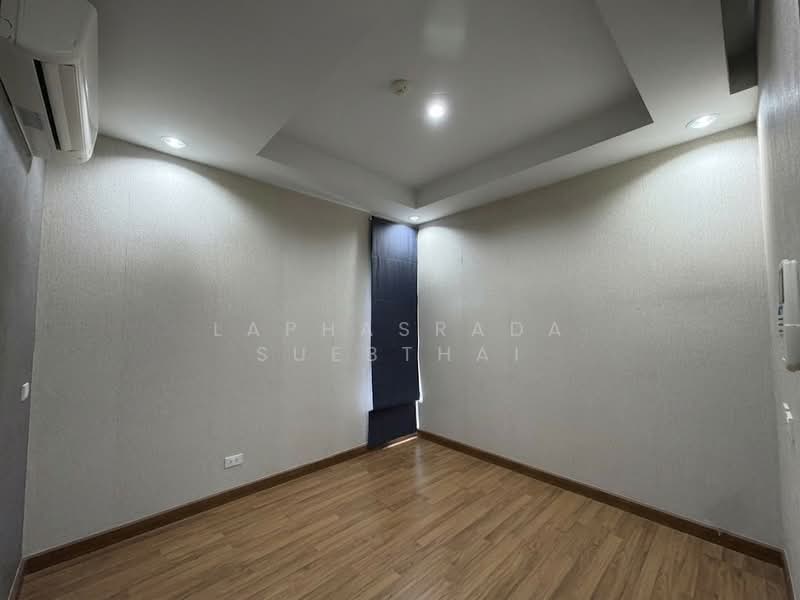 Lamour Condo Lumlukka-Klong 2, Pathum Thani, Soi Lumlukka 19/2, Lumlukka Road, Khu Khot, Lam Luk Ka, Pathum Thani, 2 Bedrooms, 40 sqm, Condo For Sale, by Laphasrada Suebthai, 500390021 - DDproperty.com