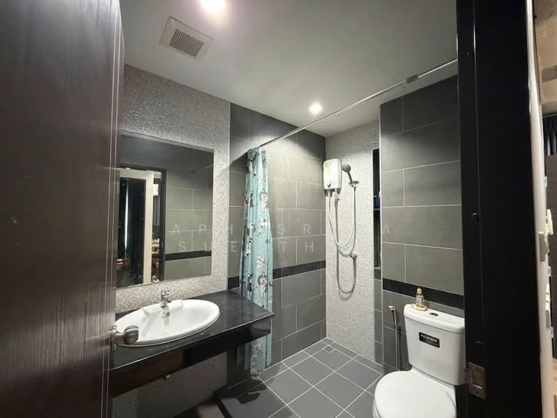 Lamour Condo Lumlukka-Klong 2, Pathum Thani, Soi Lumlukka 19/2, Lumlukka Road, Khu Khot, Lam Luk Ka, Pathum Thani, 2 Bedrooms, 40 sqm, Condo For Sale, by Laphasrada Suebthai, 500390021 - DDproperty.com
