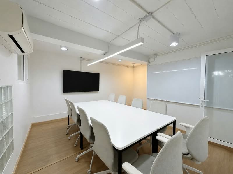 Office space for lease on the ground floor with a private garden, Phaya Thai / Ari (SPSAD4057), Bangkok, Samsen Nai, Phaya Thai, Bangkok, , 100 sqm, Office Space For Rent, by Agent Pla, 500390030 - DDproperty.com