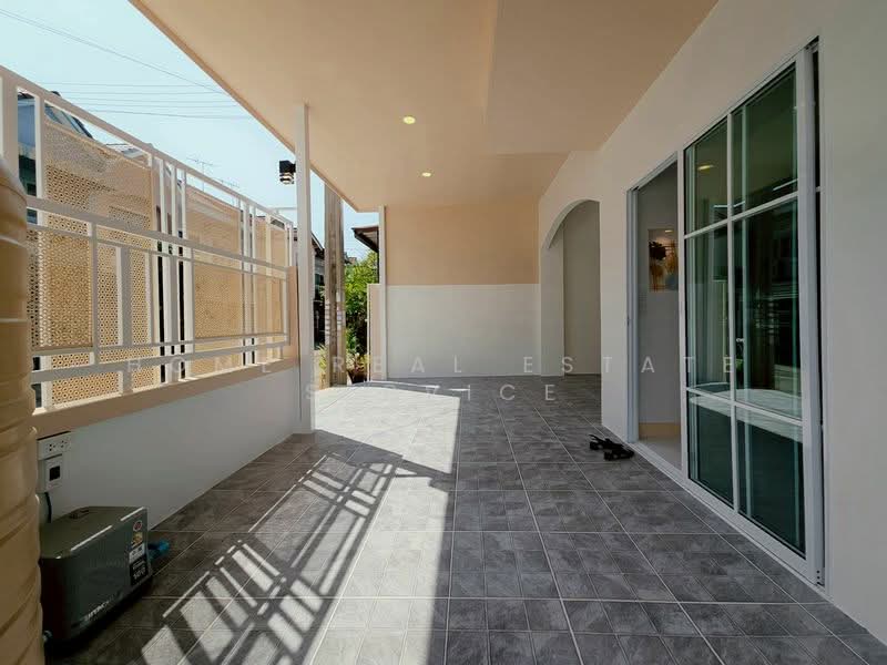 Buathong Thani, Nonthaburi, Soi Buathong Thani Village, Bang Bua Thong, Nonthaburi, 5 Bedrooms, 120 sqm, Single Detached House For Sale, by HOME Real Estate Service, 500390077 - DDproperty.com