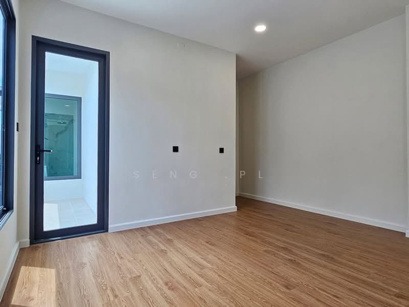 Baan Klang Muang Urbanion Ladprao - Chokchai 4, Bangkok, Ladprao Wang Hin Road, Lat Phrao, Bangkok, 3 Bedrooms, 200 sqm, Townhouse For Sale, by Narong Chutianankasem, 500390081 - DDproperty.com