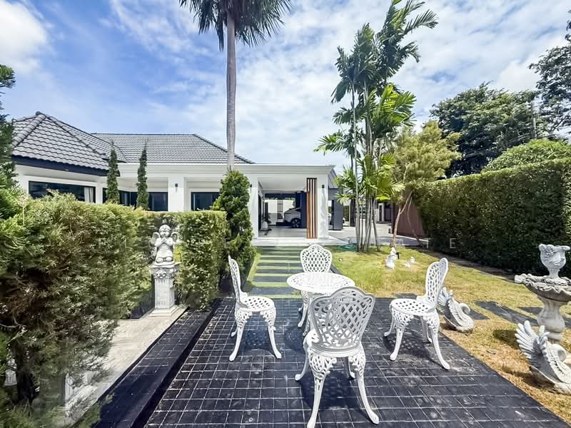 Pool Villa for Sale East Pattaya 4 Bedroom Investment Opportunity, Chon Buri (Pattaya), Bang Lamung, Bang Lamung (Pattaya), Chon Buri (Pattaya), 4 Bedrooms, 688 sqm, Villa For Sale, by PLC real estate, 500390102 - DDproperty.com