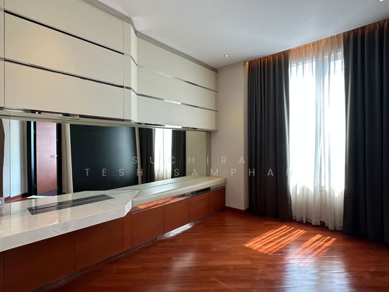 The Infinity, Bangkok, 98 Narathiwatratchanakharin Road, Silom, Bang Rak, Bangkok, 2 Bedrooms, 102 sqm, Condo For Sale, by Suchira Teshasamphan, 500390143 - DDproperty.com