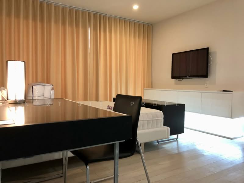 Noble Solo, Bangkok, 988 Thong Lo, Khlong Tan Nua, Watthana, Bangkok, 1 Bedroom, 54 sqm, Condo For Sale, by Next Step Property, 500390153 - DDproperty.com
