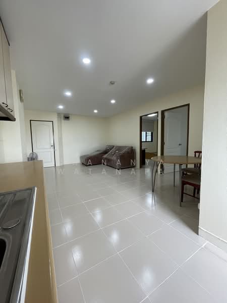 Sathorn Happy Land, Bangkok, Naradhiwas Road, Yan Nawa, Sathon, Bangkok, 2 Bedrooms, 67 sqm, Condo For Rent, by Chananya Watanapa, 500390178 - DDproperty.com