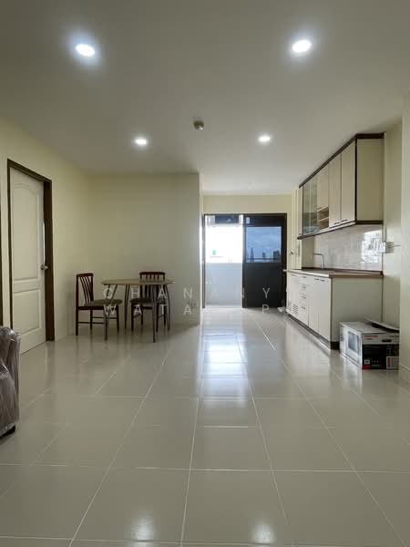 Sathorn Happy Land, Bangkok, Naradhiwas Road, Yan Nawa, Sathon, Bangkok, 2 Bedrooms, 67 sqm, Condo For Rent, by Chananya Watanapa, 500390178 - DDproperty.com