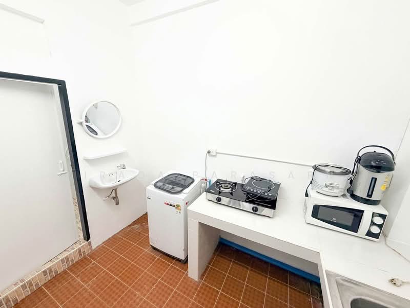 ปุณณวิถี 46, Bangkok, Bang Chak, Phra Khanong, Bangkok, 3 Bedrooms, 80 sqm, Townhouse For Rent, by Airada Parasarn, 500390179 - DDproperty.com