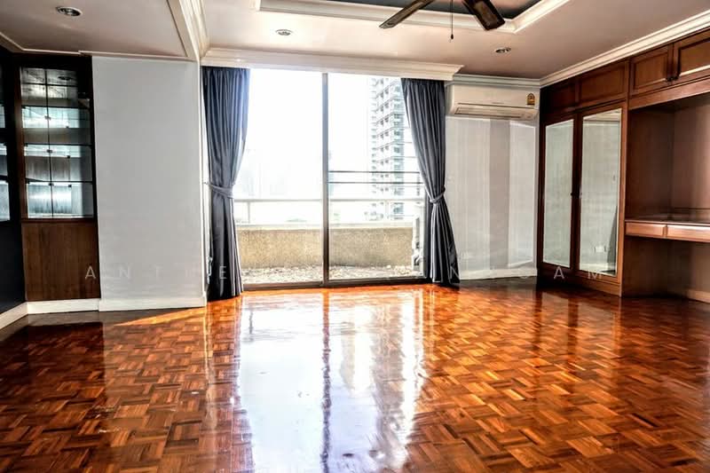 Asoke Towers, Bangkok, Sukhumvit 21 Road, Khlongtoei Nua, Watthana, Bangkok, 3 Bedrooms, 286 sqm, Condo For Sale, by Anthea Khwanngam, 500390248 - DDproperty.com