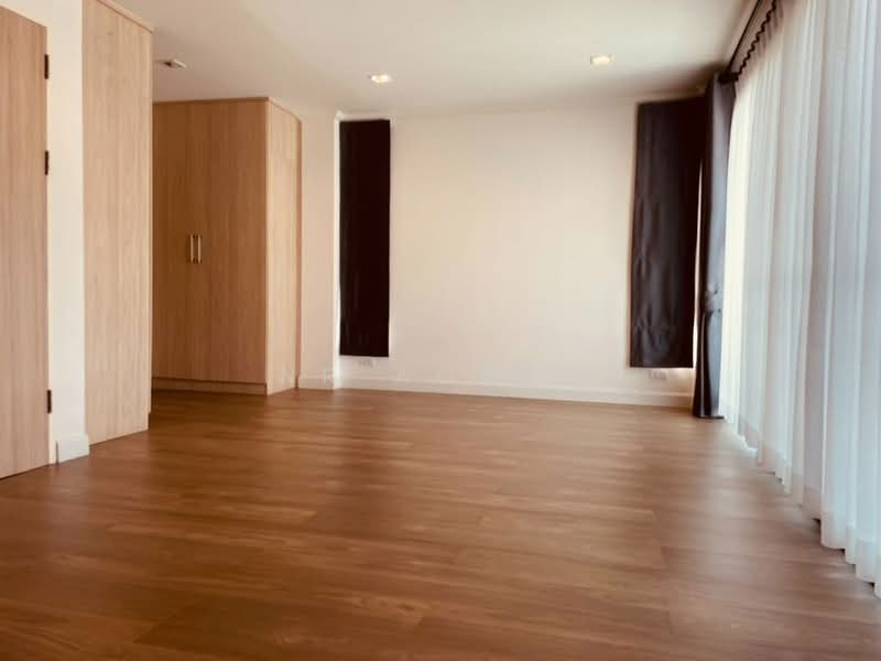 Supalai Essence Ladprao, Bangkok, Soi Ladprao 107, Khlong Chan, Bang Kapi, Bangkok, 4 Bedrooms, 243 sqm, Single Detached House For Sale, by NR AGENT, 500390253 - DDproperty.com