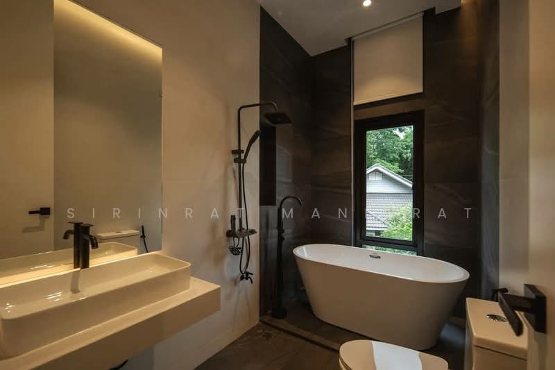 🔥 Brand New 3-Storey Luxury Pool Villa For Sale & Rent near Kad Farang, Hang Dong, Chiang Mai, Ban Waen, Hang Dong, Chiang Mai, 6 Bedrooms, 550 sqm, Villa For Rent, by Sirinrat Maneerat, 500390259 - DDproperty.com