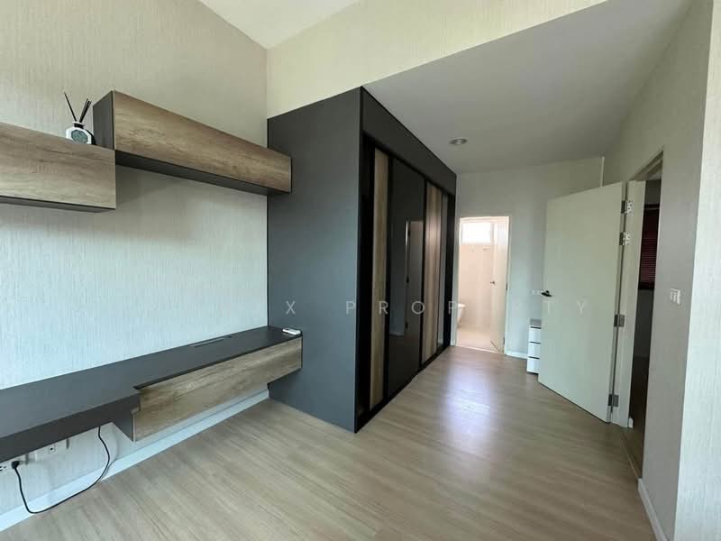Baan Klang Muang Rama9-Srinakarin, Bangkok, Srinakarin Road, Suan Luang, Bangkok, 3 Bedrooms, 21 sqm, Townhouse For Sale, by Connex Property, 500390285 - DDproperty.com