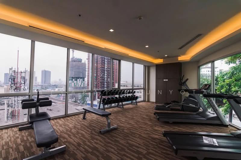 Sky Walk Residences, Bangkok, 1599 Sukhumvit Road, Phra Kanong Nua, Watthana, Bangkok, 1 Bedroom, 37 sqm, Condo For Sale, by Nattapat Reunyota, 500390313 - DDproperty.com