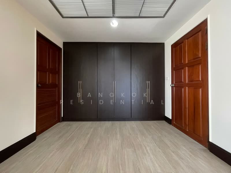 33 Tower, Bangkok, 399 Sukhumvit Road, Khlong Tan Nua, Watthana, Bangkok, 3 Bedrooms, 358 sqm, Condo For Rent, by Bangkok Residential, 500390323 - DDproperty.com