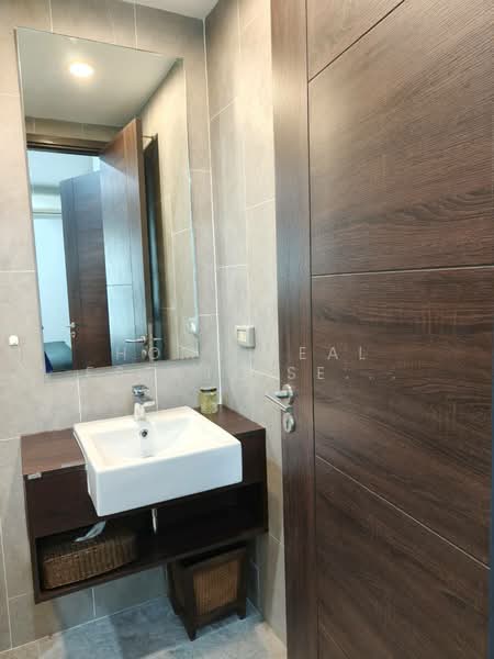 C Ekkamai, Bangkok, 888 Soi Sukhumvit 63, Sukhumvit Road, Khlong Tan Nua, Watthana, Bangkok, 1 Bedroom, 30 sqm, Condo For Sale, by HOME Real Estate Service, 500390342 - DDproperty.com